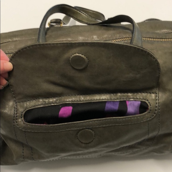 Marc by Marc handbag with gold dove - Picture 7 of 8